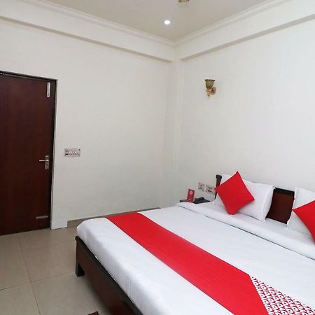 Hotel Gayatri Palace Agra  Bagian luar foto
